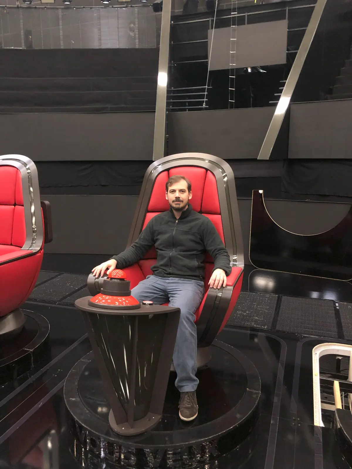 Testing a motorised armchair from the installation
